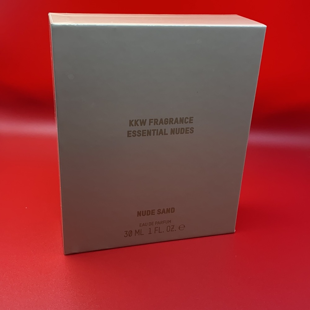 ✨KKW FRAGRANCE ESSENTIAL NUDES✨